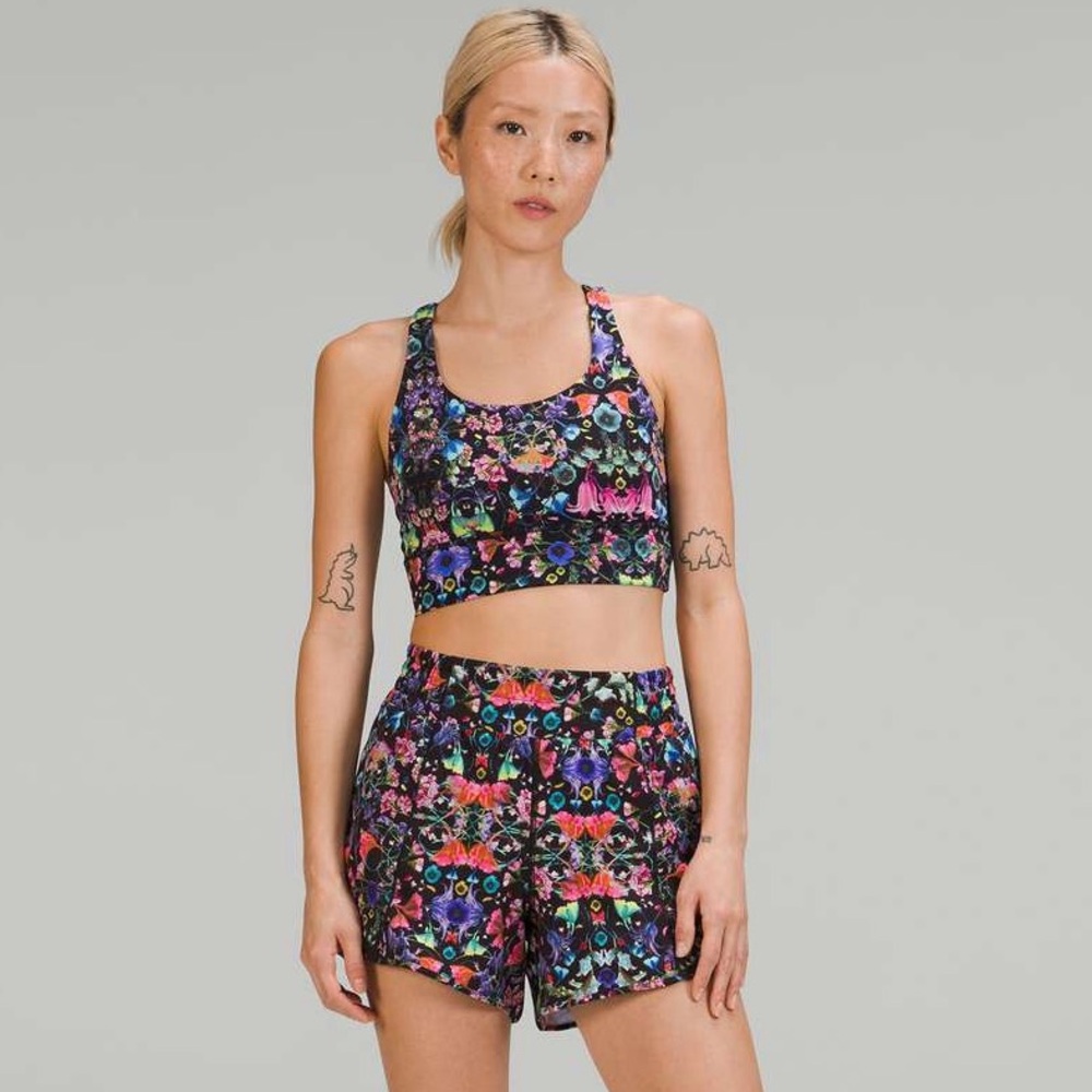 Lululemon Hotty Hot High-Rise Lined Short 4" Flowerscope